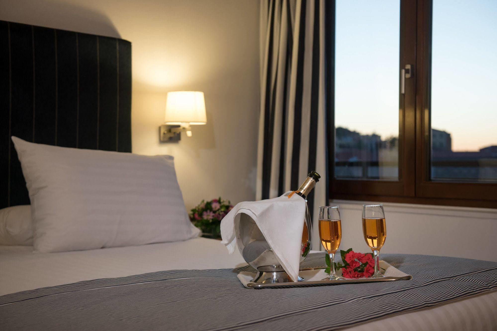 Porto Veneziano Hotel خانيا المظهر الخارجي الصورة